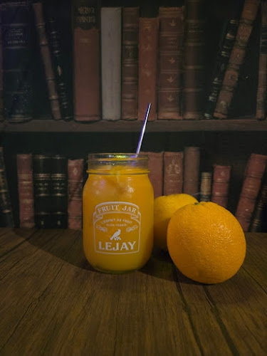 フルーツカクテル飲み放題専門店ホワイトスノウ - 飲食業