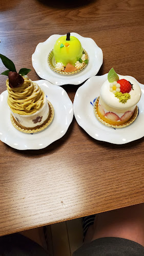 〒530-0015 大阪府大阪市北区中崎西１丁目７−３６