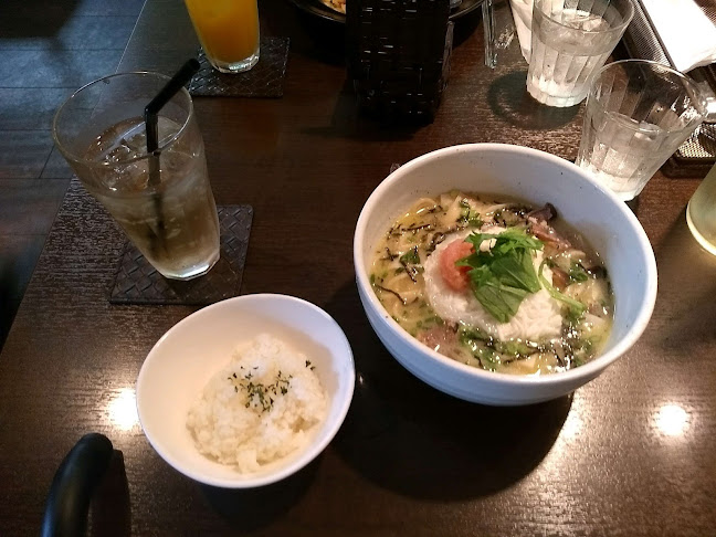 Opinii despre passeggiare パッセジャーレ în 神戸市 - 飲食業