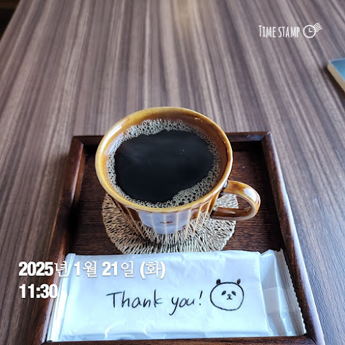 〒047-0031 北海道小樽市色内１丁目２−１７ 小樽ステンドグラス美術館 2F