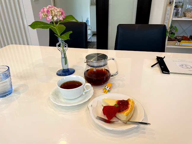 Opinii despre おはなしCafe白い花 în 三島市 - 飲食業