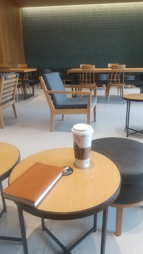 Comentarii opinii despre スターバックス コーヒー 名古屋則武新町1階店