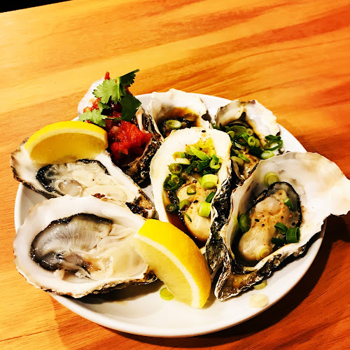 Comentarii opinii despre 牡蠣と串 TO-MAS