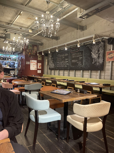 〒556-0011 大阪府大阪市浪速区難波中２丁目１１−１ なんばEKIKAN