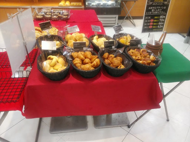 Comentarii opinii despre VIE DE FRANCE 北越谷店