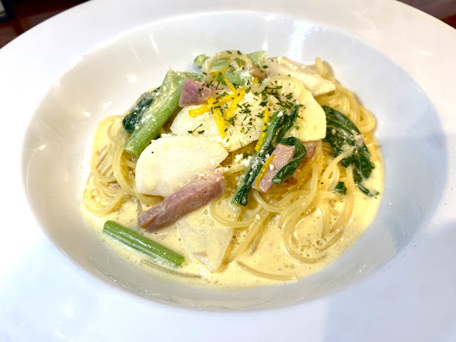 〒584-0074 大阪府富田林市久野喜台２丁目４−１８ 1階