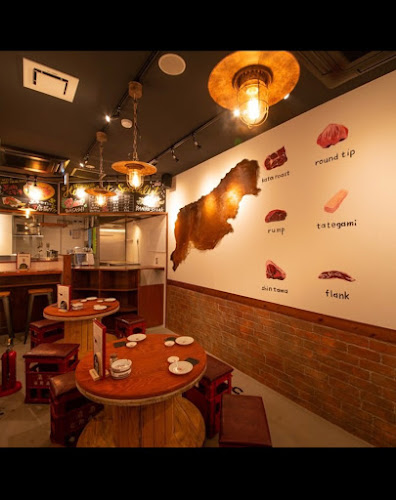 〒943-0831 新潟県上越市仲町４丁目４ 1TAKADA556ビル 1F