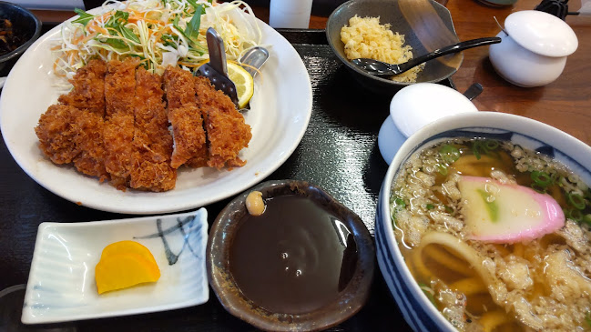 〒569-0071 大阪府高槻市城北町１丁目３−２８