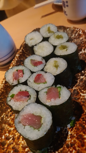 Comentarii opinii despre うんめ魚が食いてぇ 駅前漁港 本店