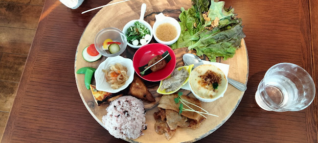 〒257-0031 神奈川県秦野市曽屋１７５８