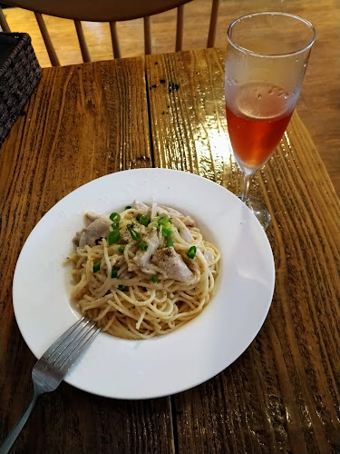 CaCa Grill & Pizza - 飲食業