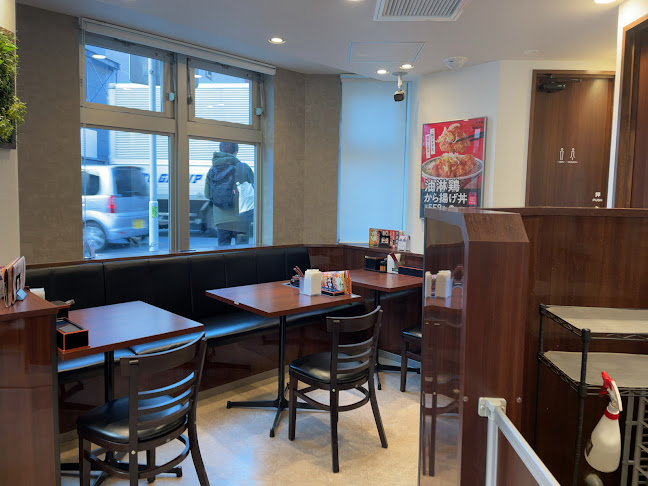 〒223-0053 神奈川県横浜市港北区綱島西１丁目１−３２