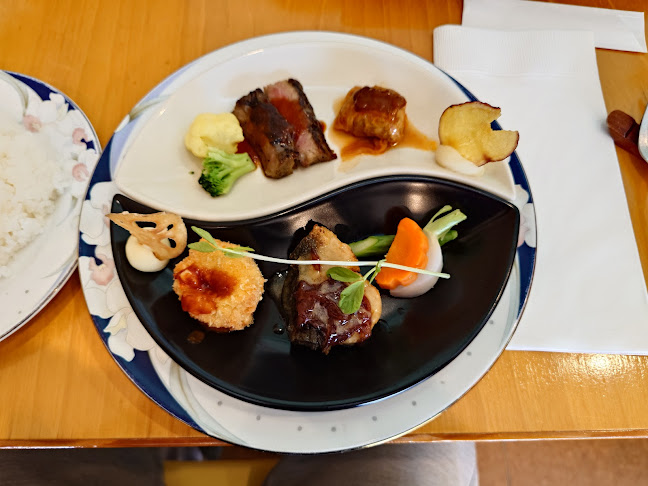 Opinii despre トックブランシュ館山 în 館山市 - 飲食業