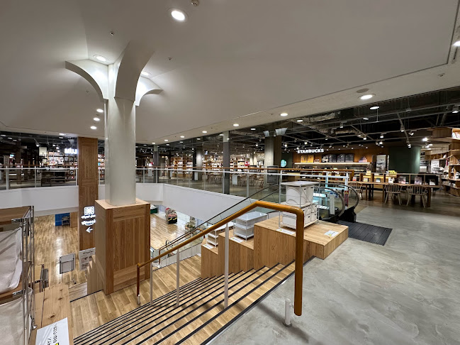 スターバックス コーヒー 直江津店 - 飲食業