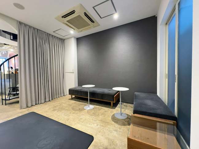 〒760-0052 香川県高松市瓦町１丁目１０−７