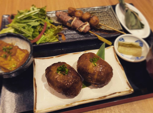 〒355-0028 埼玉県東松山市箭弓町１丁目１２−１１ 糀屋ビル 1F