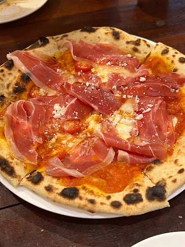 トラットリア バル ブルローネ - 飲食業