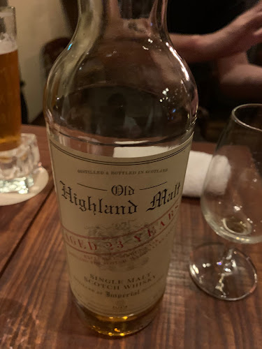 Opinii despre blanDouce bar&kitchen 新宿西口 în 新宿区 - 飲食業