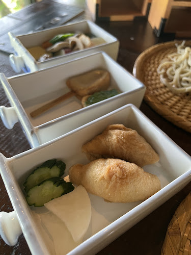 〒594-0022 大阪府和泉市黒鳥町２丁目１６−１３