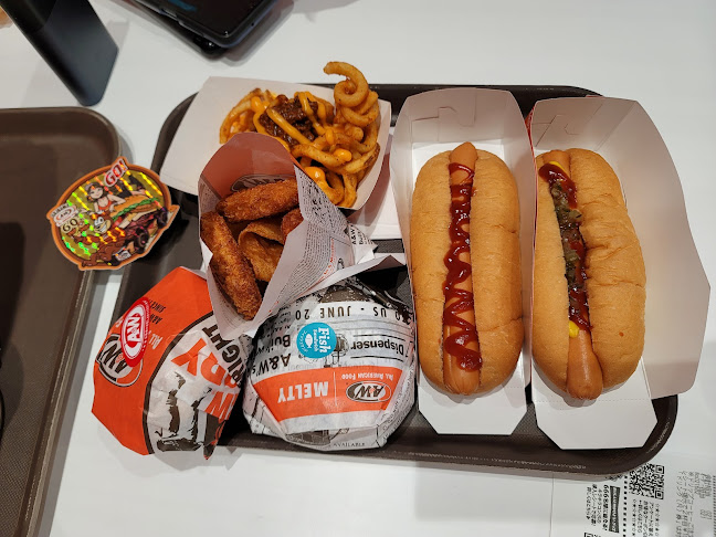 〒901-0225 沖縄県豊見城市豊崎３−３５