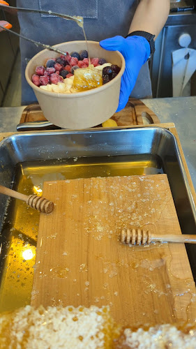 Opinii despre ラビットスタンド în 宮崎市 - 飲食業