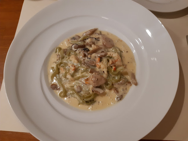 オステリアオルカドーロ