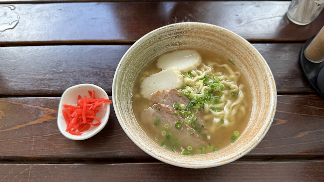 〒901-2131 沖縄県浦添市牧港５丁目２２−２