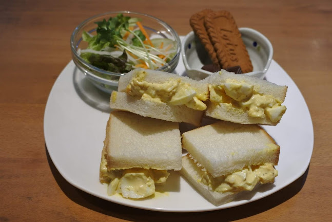 Cafe Dining&Bar FLAT カフェ ダイニングバー フラット - 飲食業