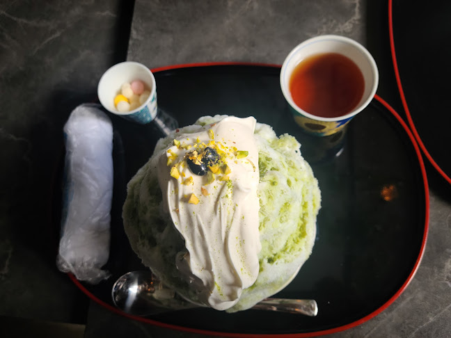 Comentarii opinii despre シーシャカフェ&バーFumée