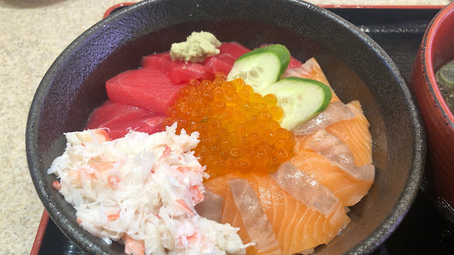 〒930-0001 富山県富山市明輪町１−番９０号 きときと市場 とやマルシェ のれん横丁