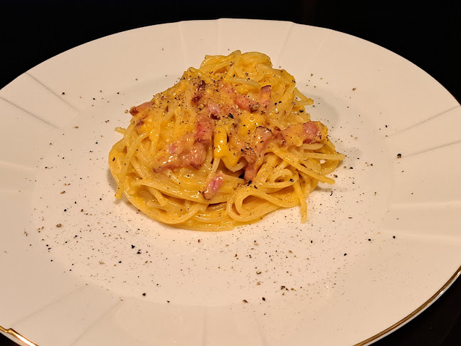 Comentarii opinii despre Food＆BAR 4string.（フォーストリング）