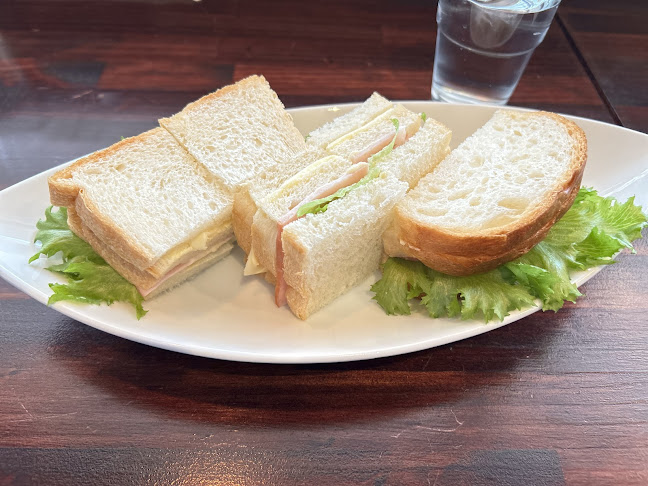 Opinii despre 港島珈琲 în 神戸市 - 飲食業