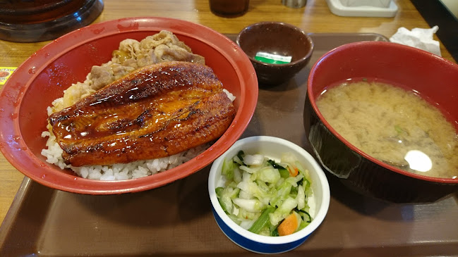 すき家 目黒三丁目店 - 飲食業