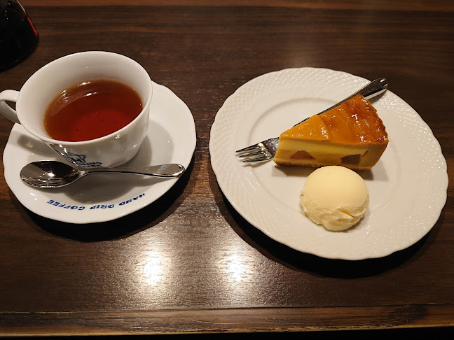 〒422-8006 静岡県静岡市駿河区曲金７丁目１−１ 1F