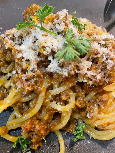 欧風煮込み料理とワイン nicomimacuri - 飲食業