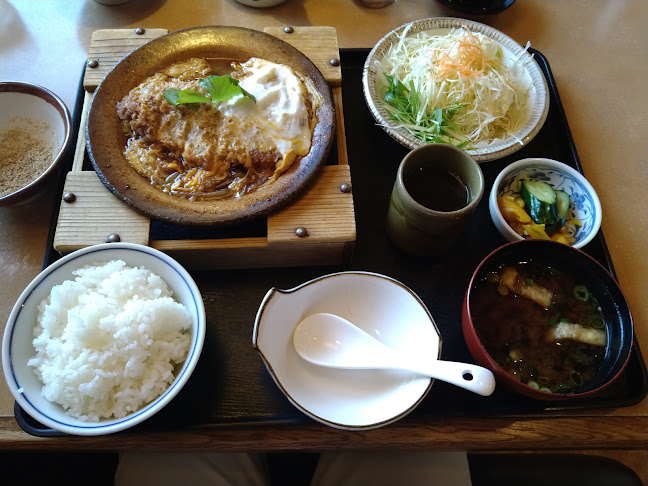 Opinii despre かつ勢 松阪店 în 松阪市 - 飲食業