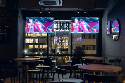 CORNER sports bar&cafe(コーナースポーツバーアンドカフェ)