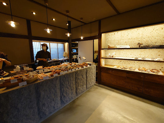 〒110-0002 東京都台東区上野桜木２丁目１５−６ あたり２ 号棟１階