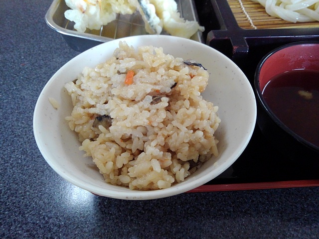 〒820-0067 福岡県飯塚市川津３５７−３ ニューいいづか 1F