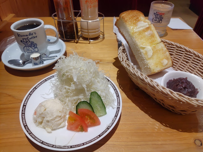 コメダ珈琲店 沖縄糸満店 - 飲食業