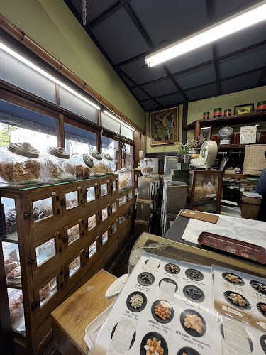 江戸あられ竹仙 - 飲食業