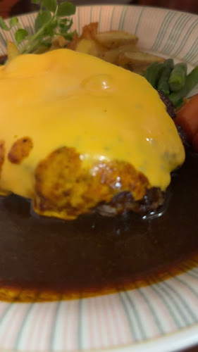 〒156-0052 東京都世田谷区経堂２丁目１５−１５