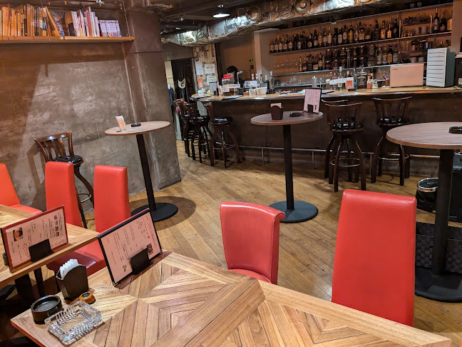 〒111-0032 東京都台東区浅草１丁目４１−７ 清水ビル 一階