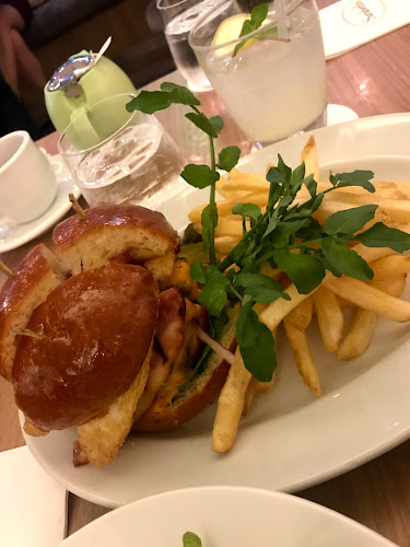 〒100-0005 東京都千代田区丸の内１丁目８−２ 鉃鋼ビルデイング 南館2・3F