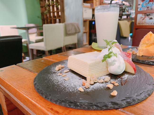 cafe bar WIRED 塚口店