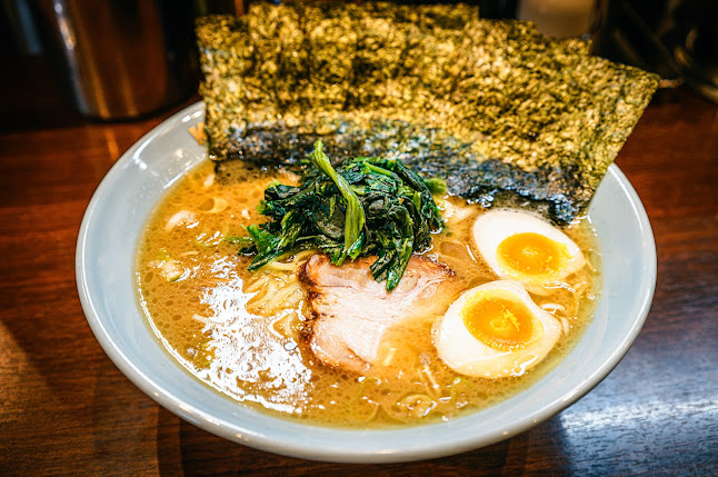 ラーメン金八家