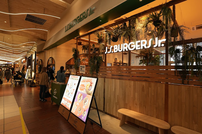 J.S. BURGERS Jr. 越谷レイクタウン店 - 飲食業