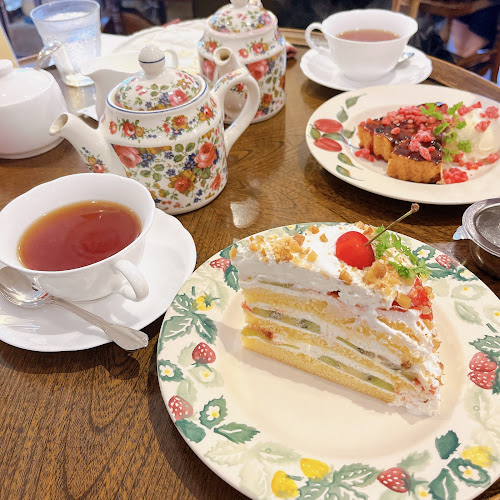 スリーチムニーズ - 飲食業