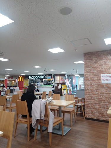 Opinii despre マクドナルド 蒲生４丁目キリンド店 în 大阪市 - 飲食業