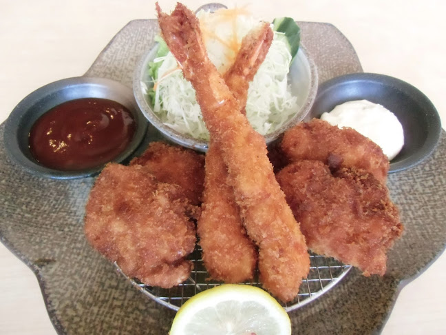 最高級ラードのとんかつ ヒカル亭 - 飲食業
